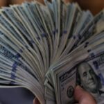 100 US dollar banknotes